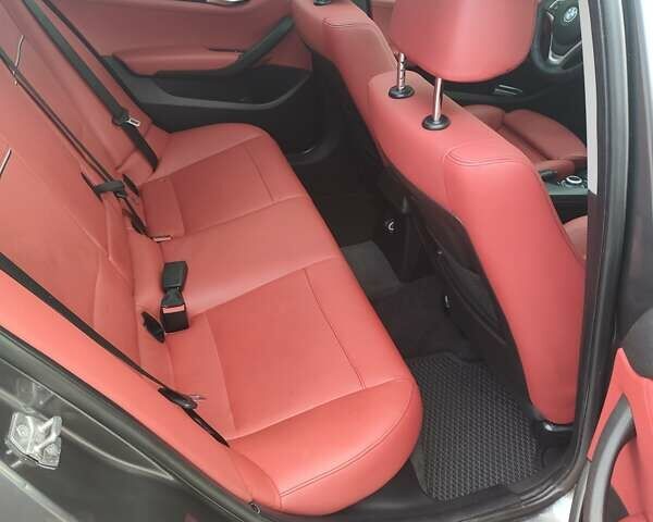 Сірий БМВ Х1, об'ємом двигуна 2 л та пробігом 143 тис. км за 13300 $, фото 21 на Automoto.ua