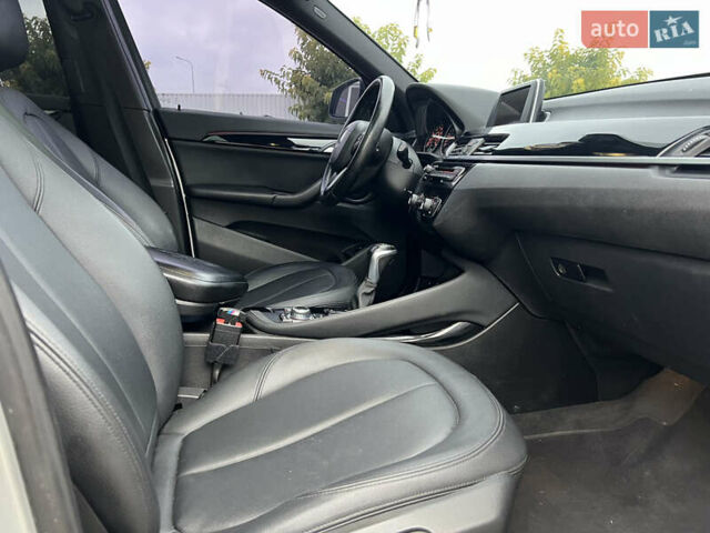 Сірий БМВ Х1, об'ємом двигуна 2 л та пробігом 294 тис. км за 15499 $, фото 34 на Automoto.ua
