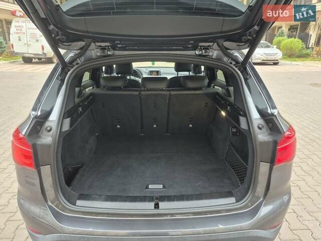 Сірий БМВ Х1, об'ємом двигуна 2 л та пробігом 125 тис. км за 15950 $, фото 23 на Automoto.ua