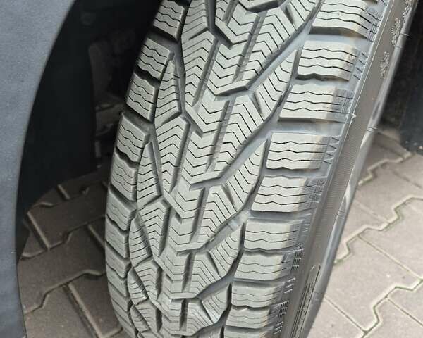 Сірий БМВ Х1, об'ємом двигуна 2 л та пробігом 125 тис. км за 15950 $, фото 27 на Automoto.ua