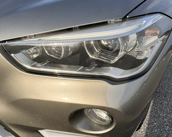 Серый БМВ Х1, объемом двигателя 2 л и пробегом 211 тыс. км за 19500 $, фото 4 на Automoto.ua