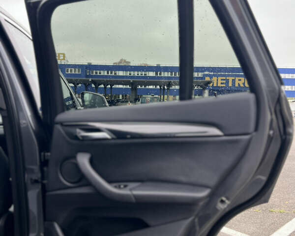 Серый БМВ Х1, объемом двигателя 2 л и пробегом 179 тыс. км за 16900 $, фото 35 на Automoto.ua