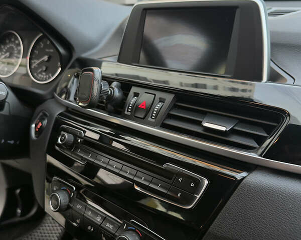 Серый БМВ Х1, объемом двигателя 2 л и пробегом 265 тыс. км за 16800 $, фото 15 на Automoto.ua