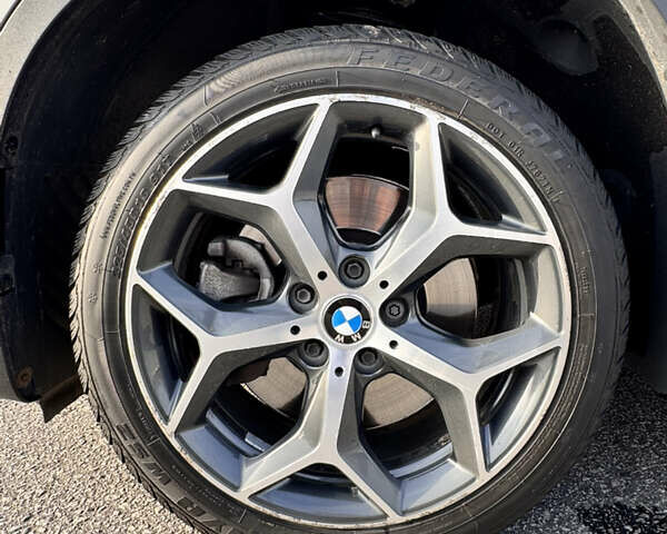 Серый БМВ Х1, объемом двигателя 2 л и пробегом 211 тыс. км за 19500 $, фото 5 на Automoto.ua