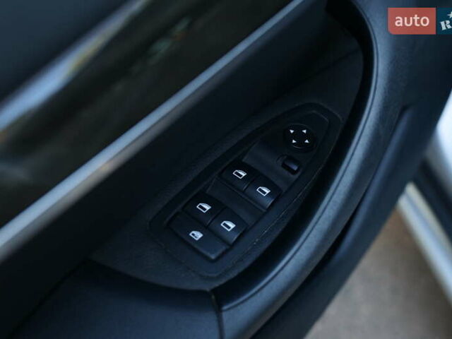 Сірий БМВ Х1, об'ємом двигуна 2 л та пробігом 111 тис. км за 17000 $, фото 43 на Automoto.ua