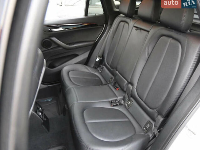 Сірий БМВ Х1, об'ємом двигуна 2 л та пробігом 90 тис. км за 19300 $, фото 9 на Automoto.ua