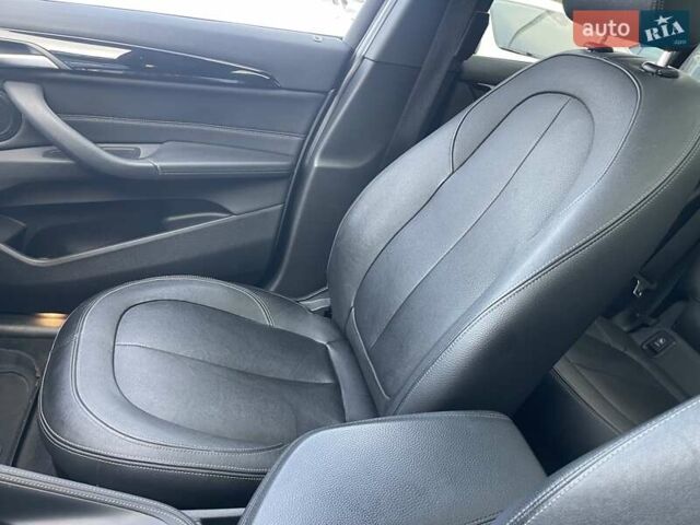 Сірий БМВ Х1, об'ємом двигуна 2 л та пробігом 155 тис. км за 16500 $, фото 13 на Automoto.ua