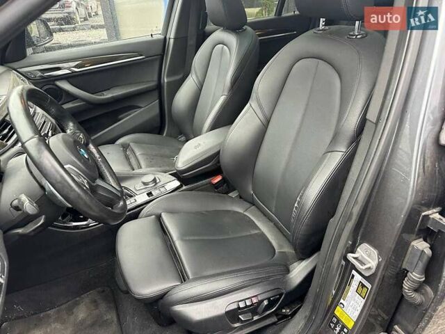 Серый БМВ Х1, объемом двигателя 0 л и пробегом 220 тыс. км за 13900 $, фото 7 на Automoto.ua