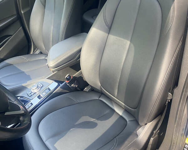 Сірий БМВ Х1, об'ємом двигуна 2 л та пробігом 177 тис. км за 18499 $, фото 24 на Automoto.ua