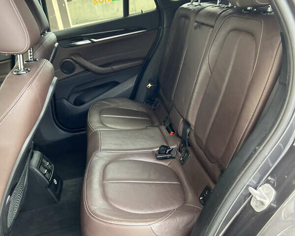 Сірий БМВ Х1, об'ємом двигуна 2 л та пробігом 164 тис. км за 16500 $, фото 19 на Automoto.ua