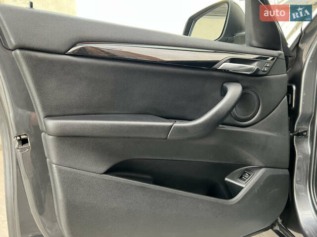Сірий БМВ Х1, об'ємом двигуна 2 л та пробігом 191 тис. км за 14590 $, фото 19 на Automoto.ua