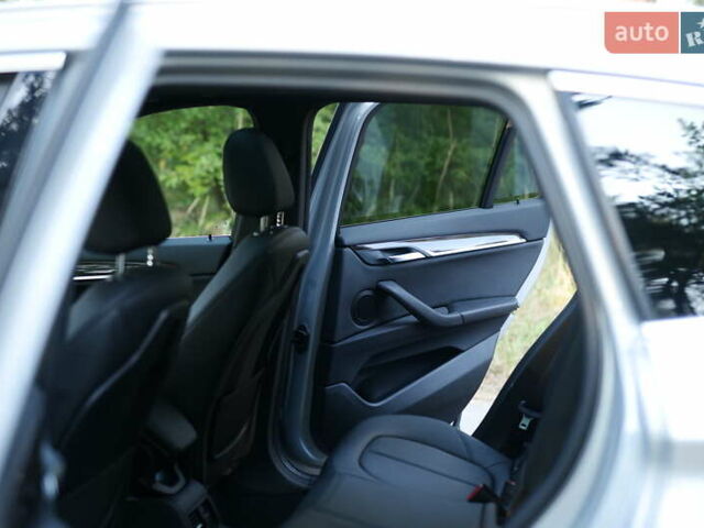 Сірий БМВ Х1, об'ємом двигуна 2 л та пробігом 111 тис. км за 17000 $, фото 23 на Automoto.ua