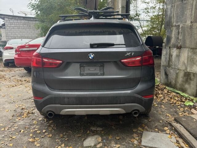 Сірий БМВ Х1, об'ємом двигуна 2 л та пробігом 150 тис. км за 12500 $, фото 3 на Automoto.ua