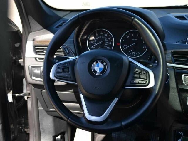 Сірий БМВ Х1, об'ємом двигуна 2 л та пробігом 178 тис. км за 15500 $, фото 9 на Automoto.ua