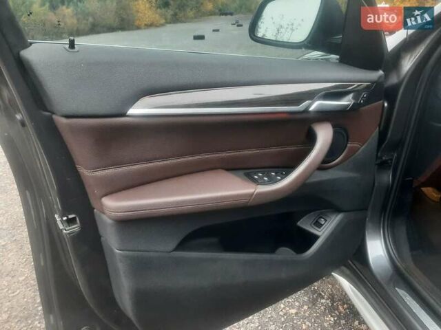 Сірий БМВ Х1, об'ємом двигуна 2 л та пробігом 188 тис. км за 18100 $, фото 30 на Automoto.ua