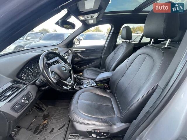 Сірий БМВ Х1, об'ємом двигуна 2 л та пробігом 155 тис. км за 16500 $, фото 10 на Automoto.ua