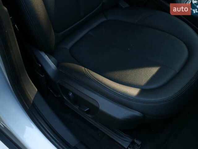 Сірий БМВ Х1, об'ємом двигуна 2 л та пробігом 111 тис. км за 17000 $, фото 33 на Automoto.ua