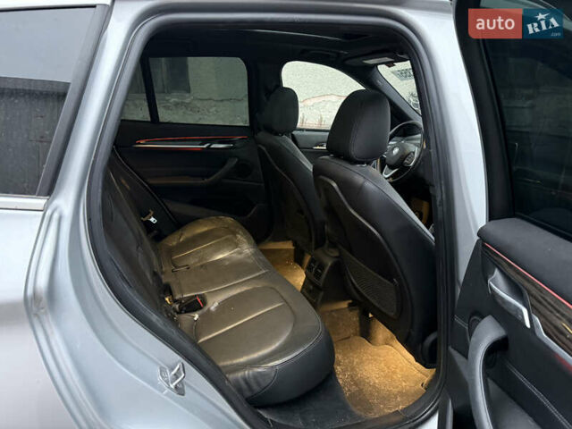 Серый БМВ Х1, объемом двигателя 2 л и пробегом 175 тыс. км за 10700 $, фото 35 на Automoto.ua