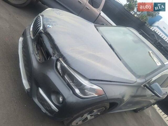 Сірий БМВ Х1, об'ємом двигуна 2 л та пробігом 251 тис. км за 9500 $, фото 16 на Automoto.ua