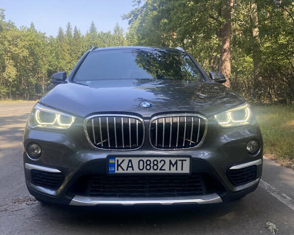 Сірий БМВ Х1, об'ємом двигуна 2 л та пробігом 177 тис. км за 18499 $, фото 3 на Automoto.ua