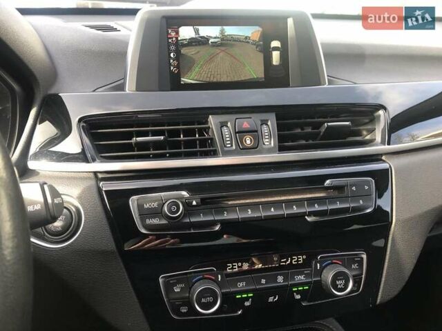 Сірий БМВ Х1, об'ємом двигуна 2 л та пробігом 87 тис. км за 19200 $, фото 11 на Automoto.ua