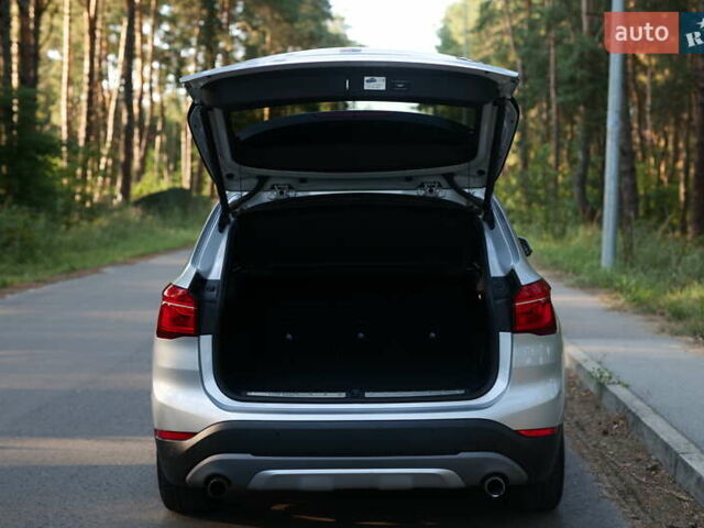 Сірий БМВ Х1, об'ємом двигуна 2 л та пробігом 111 тис. км за 17000 $, фото 7 на Automoto.ua