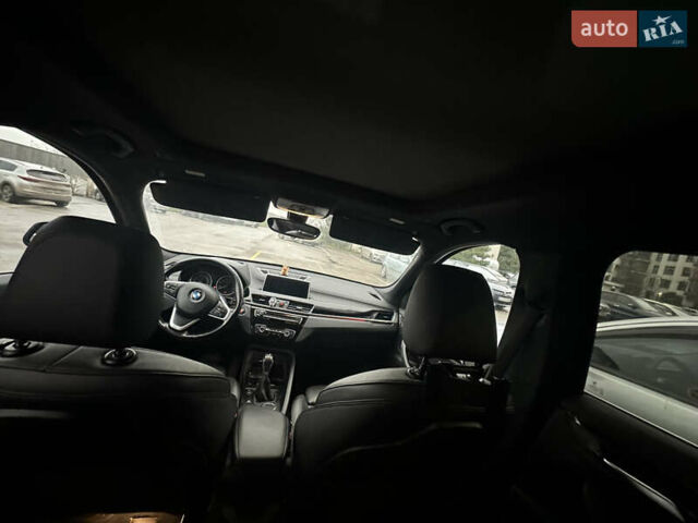 Сірий БМВ Х1, об'ємом двигуна 2 л та пробігом 158 тис. км за 17800 $, фото 1 на Automoto.ua