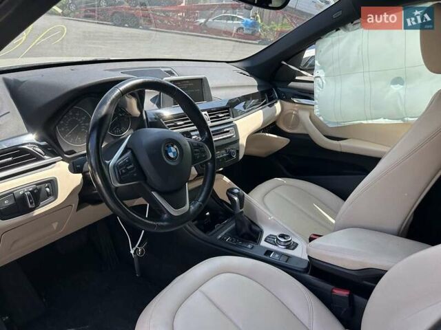 Серый БМВ Х1, объемом двигателя 2 л и пробегом 100 тыс. км за 15999 $, фото 10 на Automoto.ua