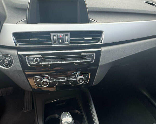 Серый БМВ Х1, объемом двигателя 1.5 л и пробегом 177 тыс. км за 21700 $, фото 14 на Automoto.ua