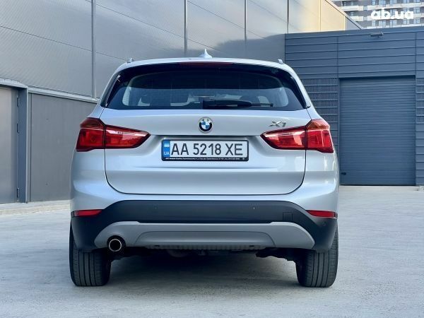 Сірий БМВ Х1, об'ємом двигуна 2 л та пробігом 110 тис. км за 22100 $, фото 6 на Automoto.ua