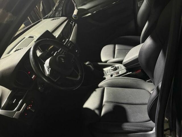 Серый БМВ Х1, объемом двигателя 0 л и пробегом 50 тыс. км за 10000 $, фото 3 на Automoto.ua