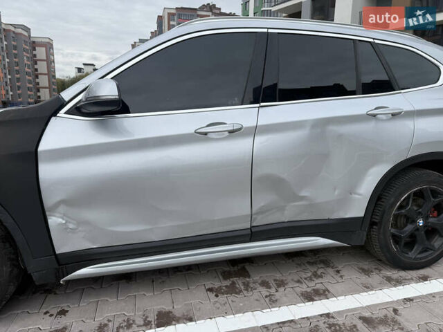 Сірий БМВ Х1, об'ємом двигуна 2 л та пробігом 188 тис. км за 11500 $, фото 13 на Automoto.ua