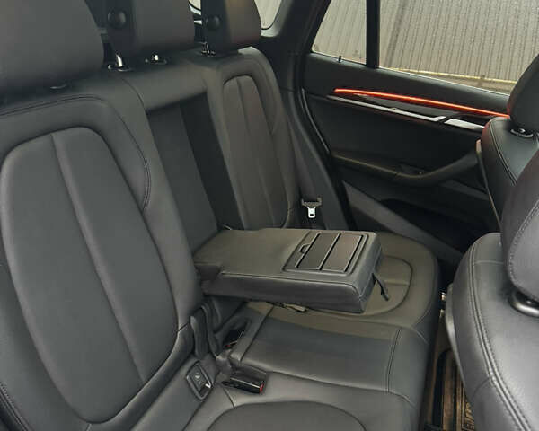 Сірий БМВ Х1, об'ємом двигуна 2 л та пробігом 202 тис. км за 18500 $, фото 33 на Automoto.ua