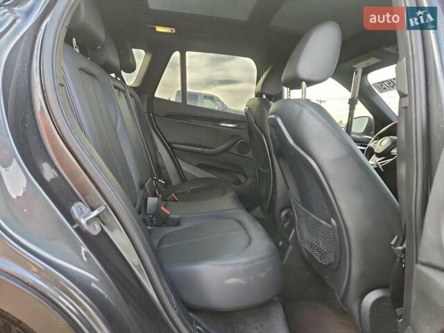Сірий БМВ Х1, об'ємом двигуна 2 л та пробігом 117 тис. км за 4100 $, фото 10 на Automoto.ua