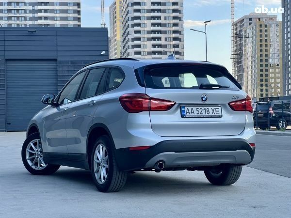 Сірий БМВ Х1, об'ємом двигуна 2 л та пробігом 110 тис. км за 22100 $, фото 5 на Automoto.ua