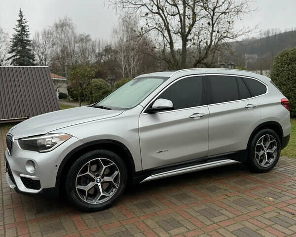 Сірий БМВ Х1, об'ємом двигуна 2 л та пробігом 202 тис. км за 18500 $, фото 2 на Automoto.ua