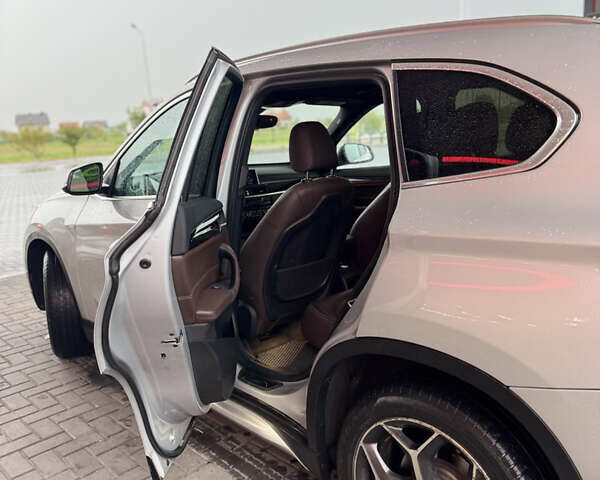Сірий БМВ Х1, об'ємом двигуна 2 л та пробігом 124 тис. км за 19500 $, фото 34 на Automoto.ua