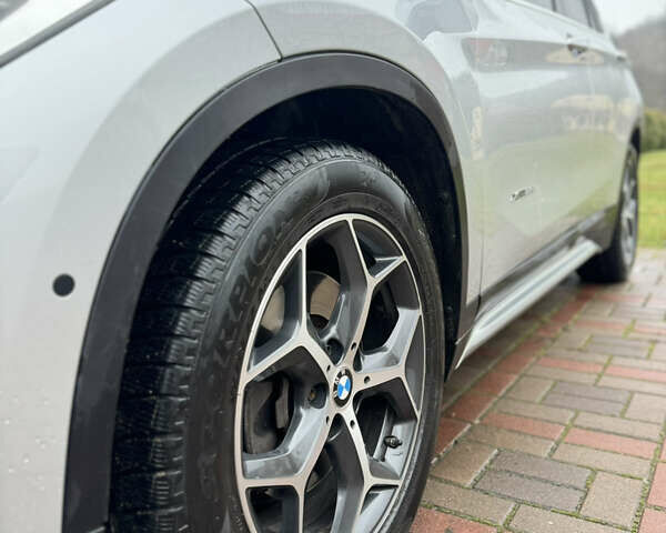 Сірий БМВ Х1, об'ємом двигуна 2 л та пробігом 202 тис. км за 18500 $, фото 3 на Automoto.ua