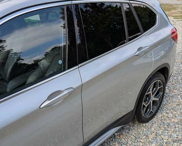Сірий БМВ Х1, об'ємом двигуна 2 л та пробігом 85 тис. км за 21000 $, фото 25 на Automoto.ua