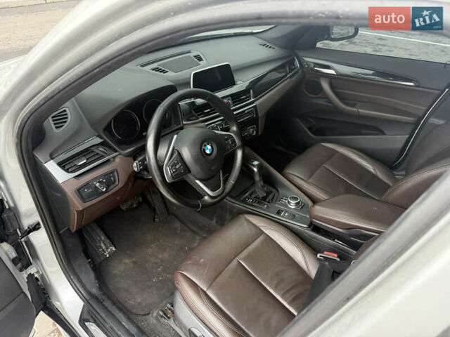 Сірий БМВ Х1, об'ємом двигуна 2 л та пробігом 188 тис. км за 11500 $, фото 28 на Automoto.ua