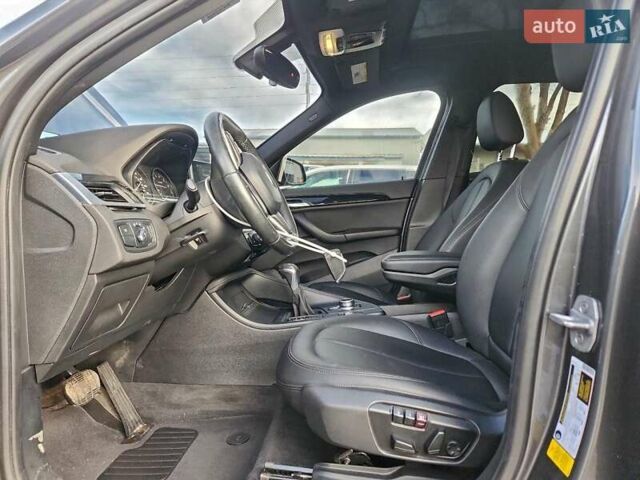Сірий БМВ Х1, об'ємом двигуна 2 л та пробігом 117 тис. км за 4100 $, фото 6 на Automoto.ua