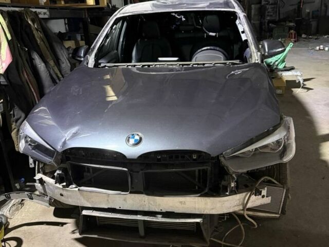 Серый БМВ Х1, объемом двигателя 0 л и пробегом 50 тыс. км за 10000 $, фото 1 на Automoto.ua