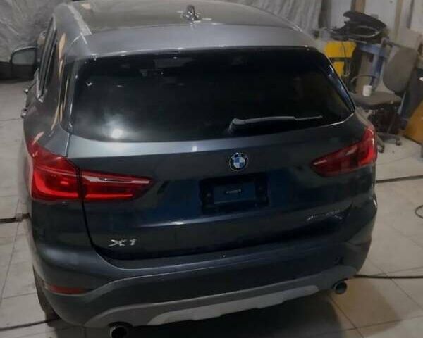Серый БМВ Х1, объемом двигателя 2 л и пробегом 93 тыс. км за 11000 $, фото 1 на Automoto.ua