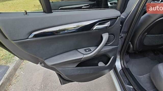 Сірий БМВ Х1, об'ємом двигуна 2.8 л та пробігом 142 тис. км за 19999 $, фото 41 на Automoto.ua