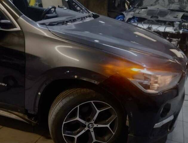 Серый БМВ Х1, объемом двигателя 2 л и пробегом 93 тыс. км за 11000 $, фото 4 на Automoto.ua