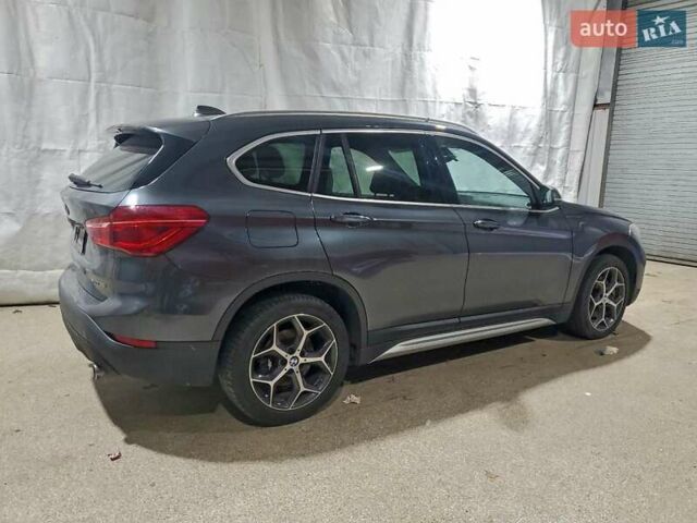 Серый БМВ Х1, объемом двигателя 2 л и пробегом 83 тыс. км за 4200 $, фото 2 на Automoto.ua