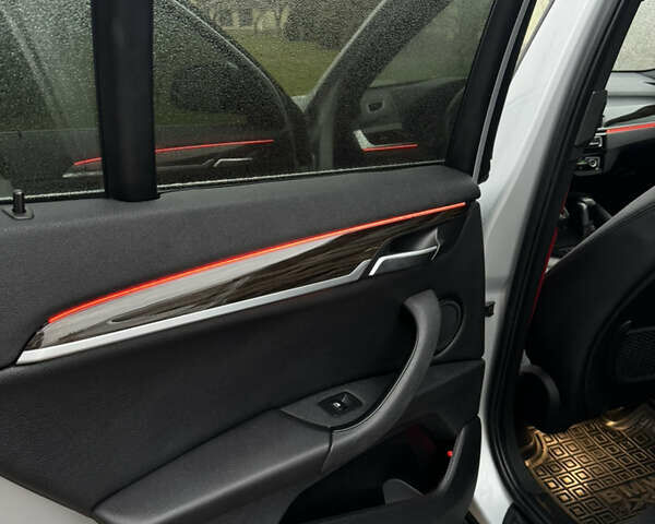 Сірий БМВ Х1, об'ємом двигуна 2 л та пробігом 202 тис. км за 18500 $, фото 31 на Automoto.ua