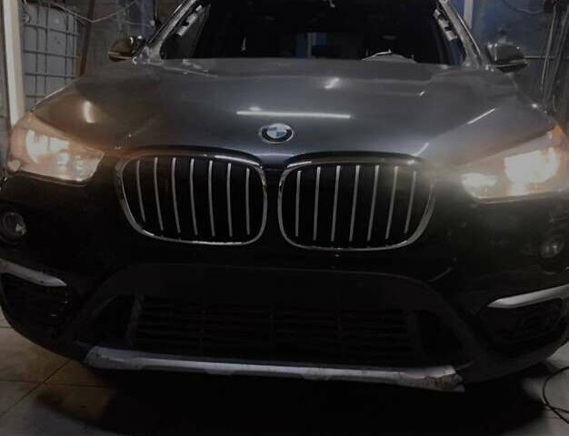 Серый БМВ Х1, объемом двигателя 2 л и пробегом 93 тыс. км за 11000 $, фото 2 на Automoto.ua