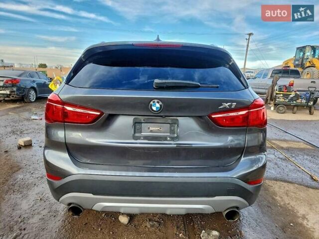 Сірий БМВ Х1, об'ємом двигуна 2 л та пробігом 117 тис. км за 4100 $, фото 5 на Automoto.ua