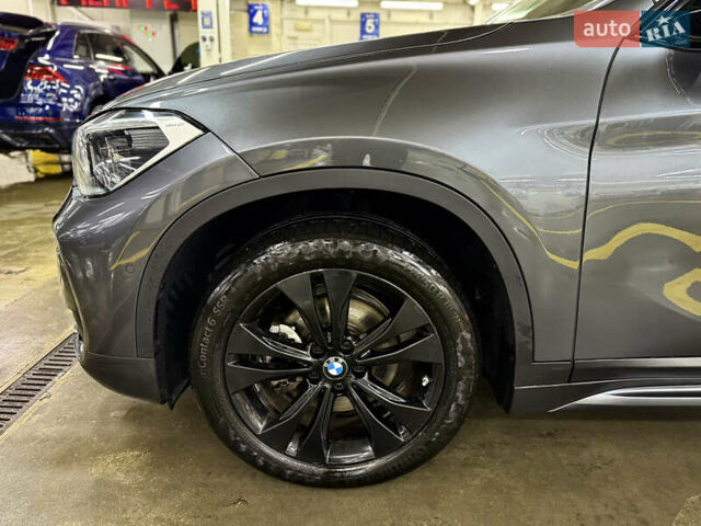 Сірий БМВ Х1, об'ємом двигуна 2 л та пробігом 53 тис. км за 29999 $, фото 11 на Automoto.ua